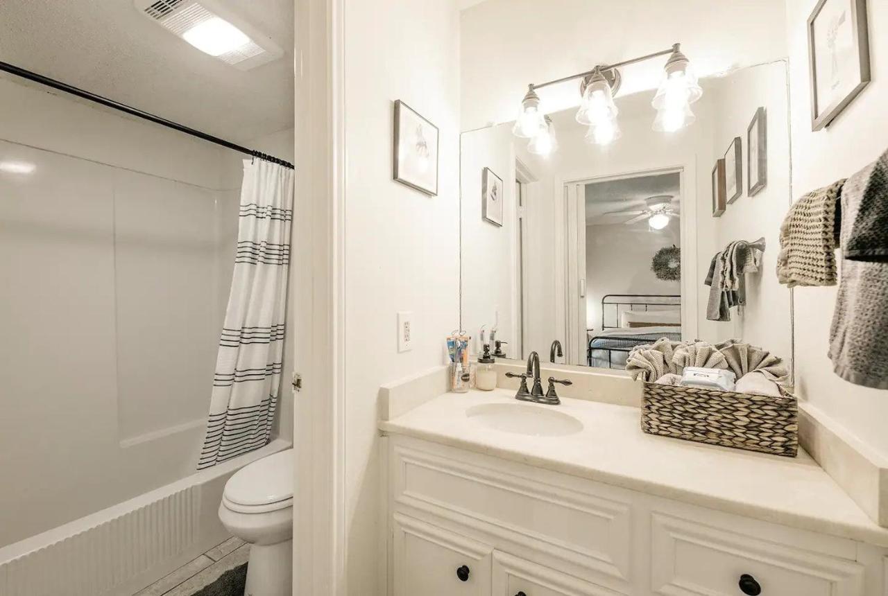 Lush, Enchanting Austin Oasis! Apartman Kültér fotó